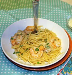 Try standing your fork up in the middle of your pasta!